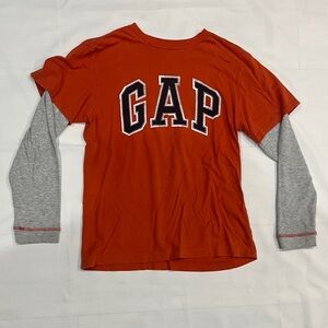 GAP Women’s Orange and Gray Long Sleeve Tee